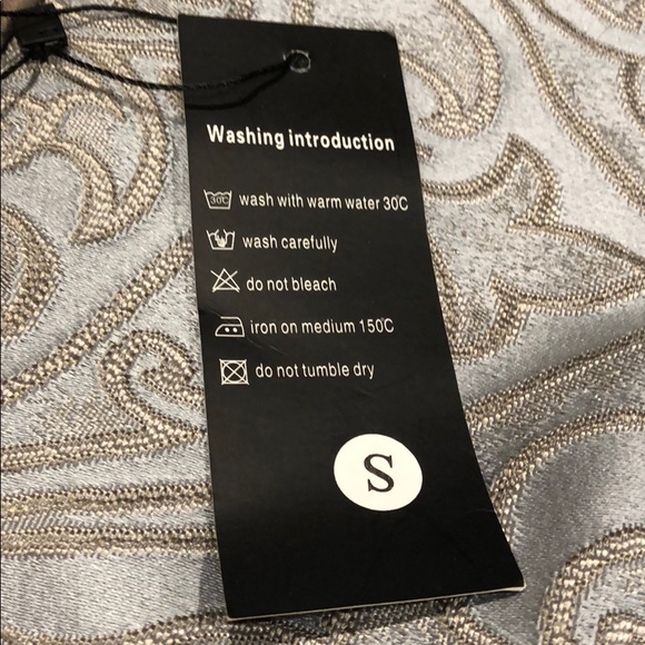 Woman’s Pink dress size Small - Picture 2 of 3